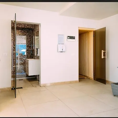 alezzie beach resort